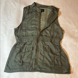 Olive Green Sleeveless Utility Vest
